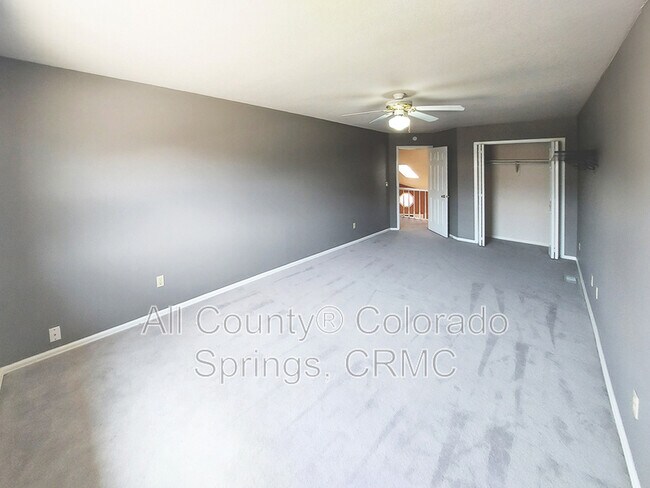 Building Photo - 6568 Foxdale Cir