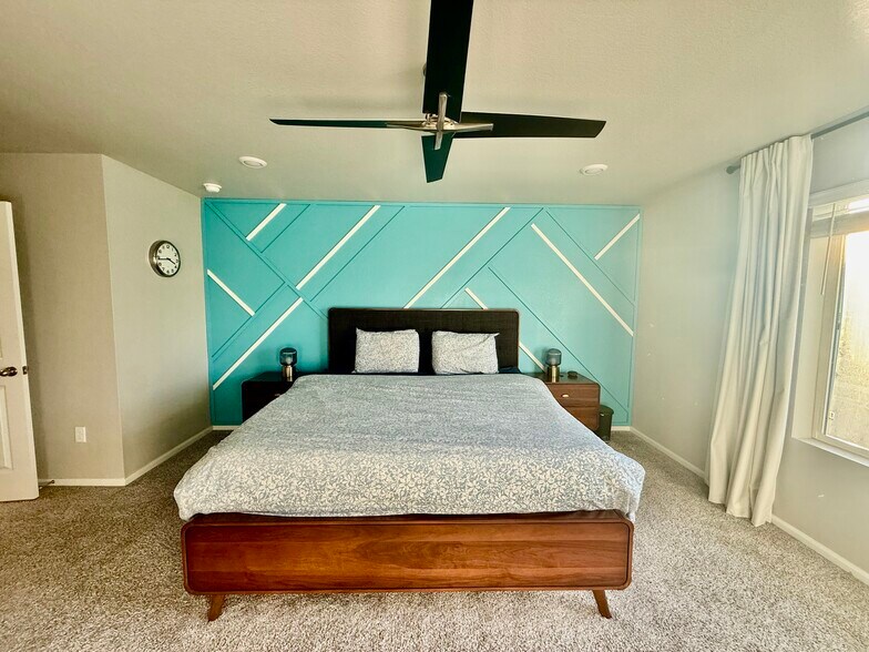 Building Photo - 12248 Dairy St