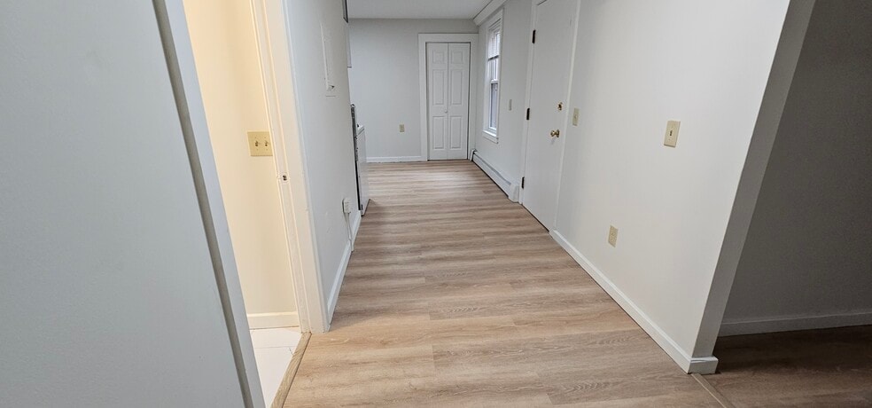 Building Photo - 17 Sanborn St