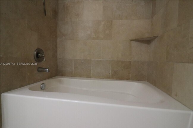 Building Photo - 4836 N State Rd 7