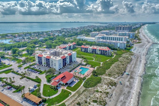 Building Photo - 1945 Gulf of Mexico Dr