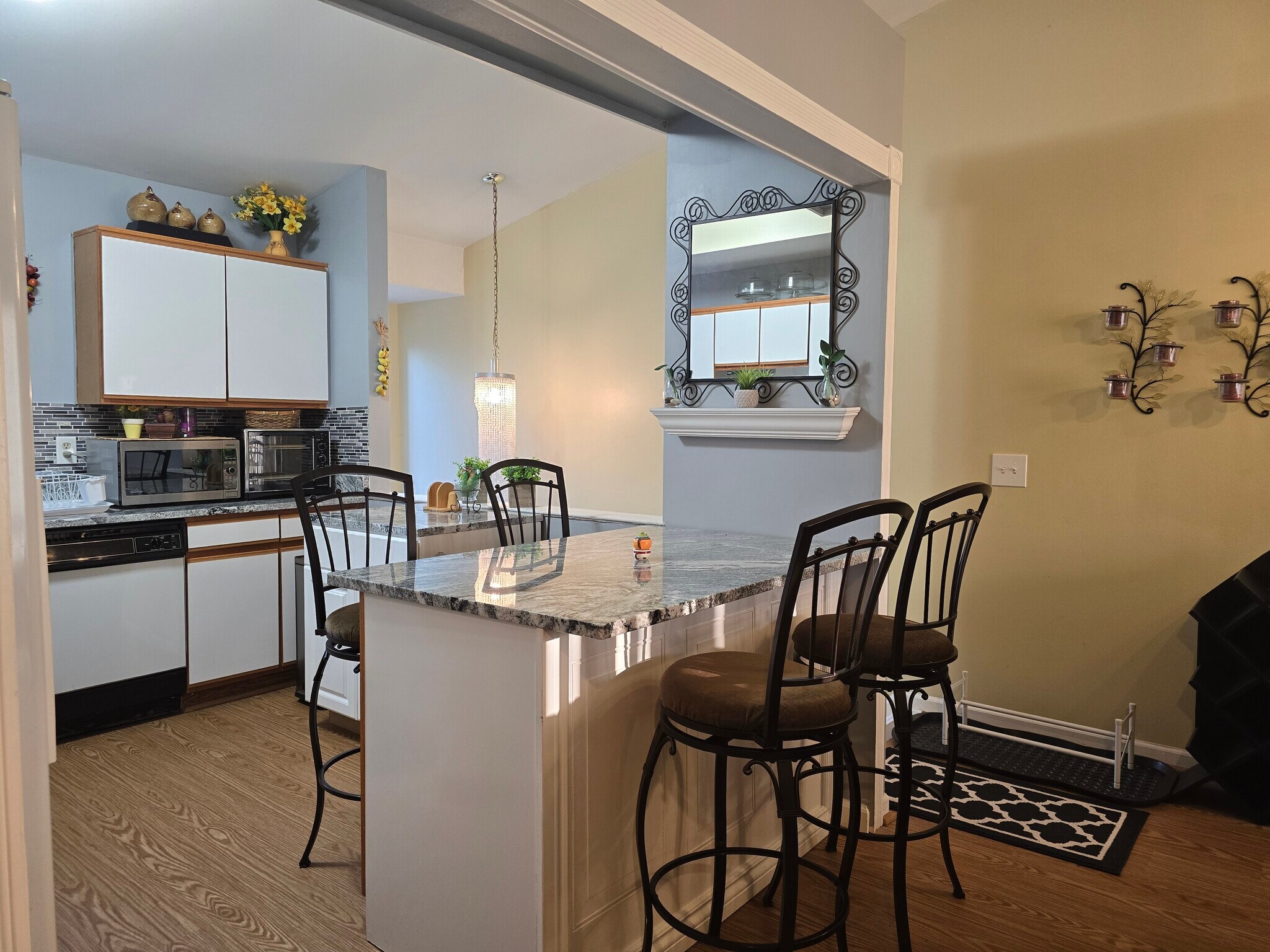 Building Photo - 42541 Lilley Pointe Dr