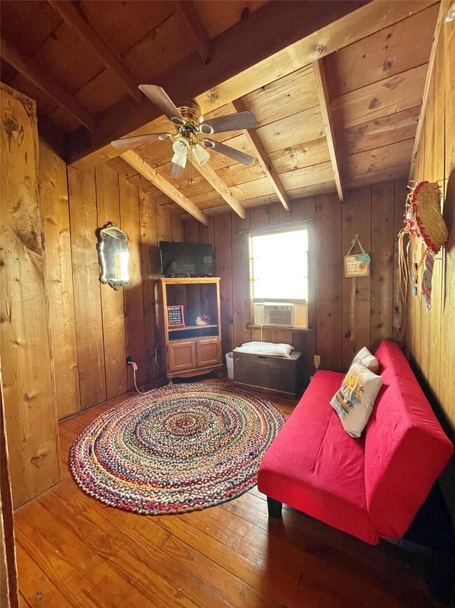 Building Photo - 1111 Surf Dr