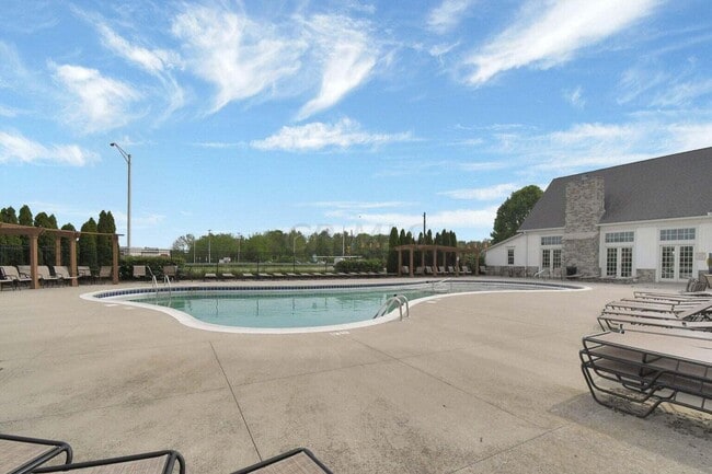 Building Photo - 5967 Canyon Creek Dr