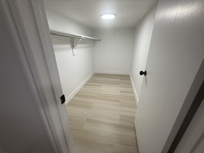 Building Photo - 4250 S 1300 E