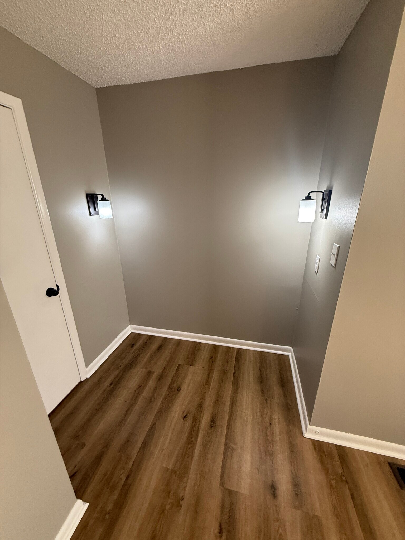 Building Photo - 7801 3rd Ave S