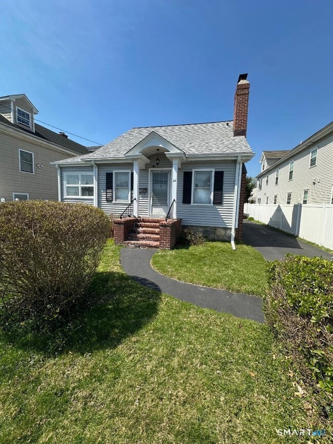 Building Photo - 28 Hobbie St