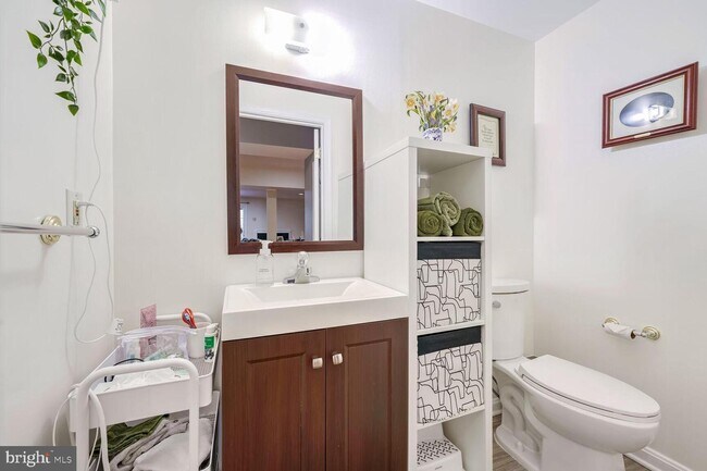 Building Photo - 5619 Ridge View Dr
