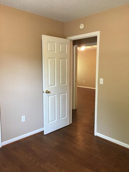 Bedroom 2 - 9 Silver Spur Ct