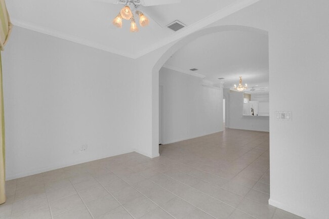 Building Photo - 10664 Royal Caribbean Cir