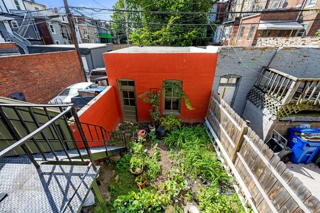 Building Photo - 3314 Auchentoroly Terrace