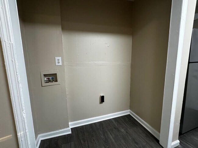 Building Photo - Duplex