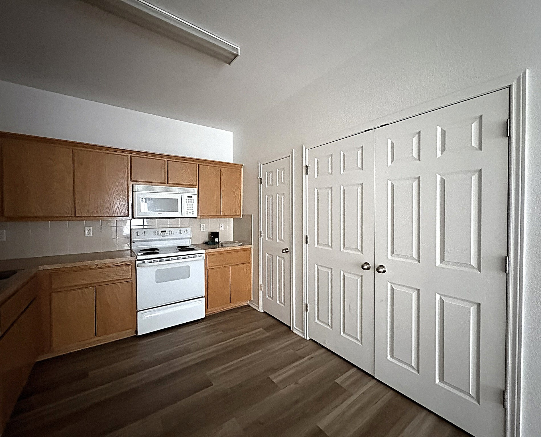 Building Photo - 2808 Ashley Dr