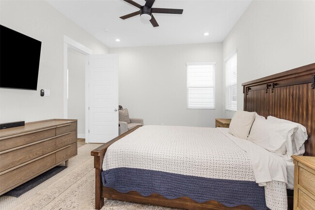 Building Photo - 7707 Nasser Ln