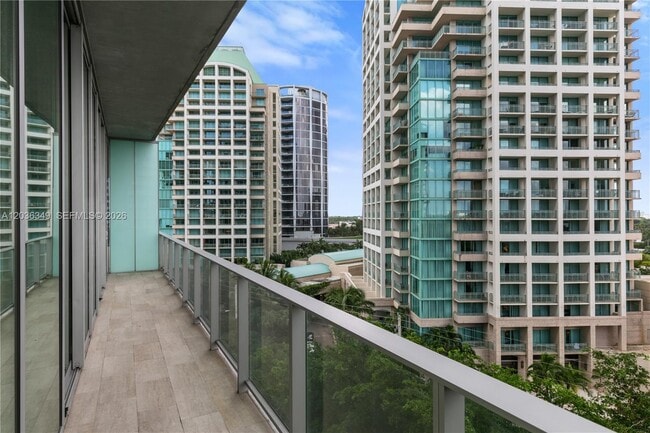 Building Photo - 2669 S Bayshore Dr