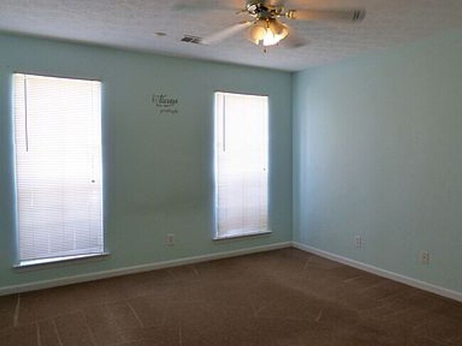 Building Photo - 7520 Muirfield Loop