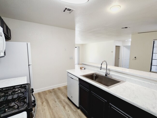 Building Photo - 2617 S Durango Dr