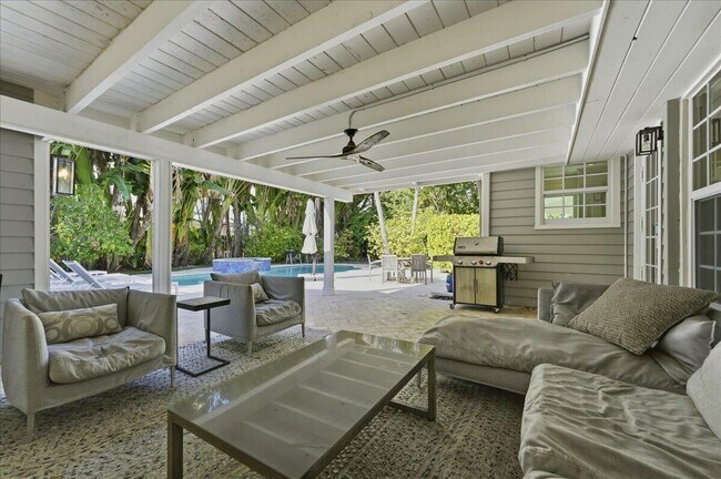 Building Photo - 459 NE 15th Ave