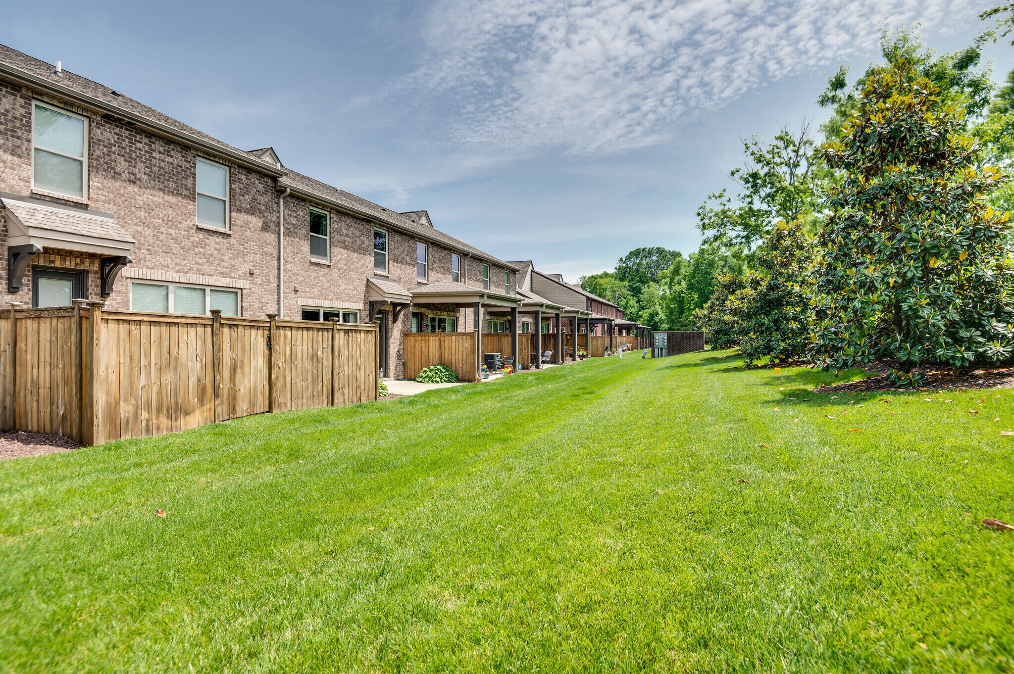 Building Photo - 104 Ambassador Private Cir