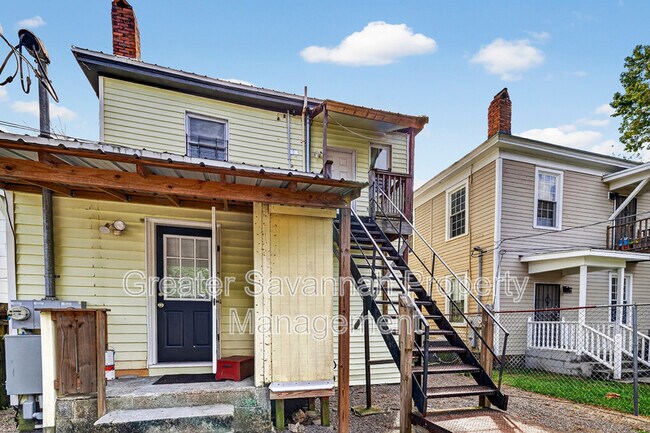 Building Photo - 530 E 35th St