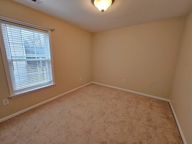 Building Photo - 203 Crown Empire Ct