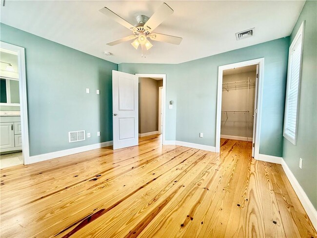 Building Photo - 52 Bedlow Ave