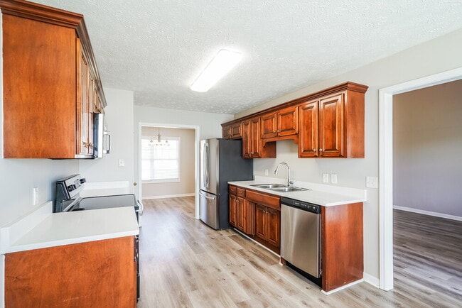 Building Photo - 6006 Boxer Pl