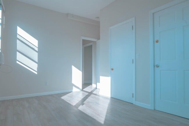 Building Photo - 4000 Bergenline Ave