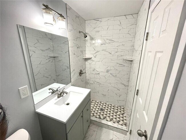 Bathroom 1 - 1695 Buford Dr