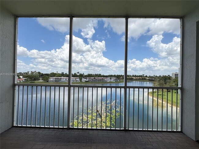 Building Photo - 10730 NW 66th St