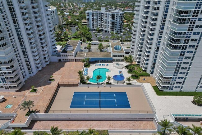 Building Photo - 1360 S Ocean Blvd