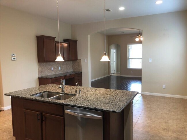 Building Photo - 4823 Lennon Park Ct
