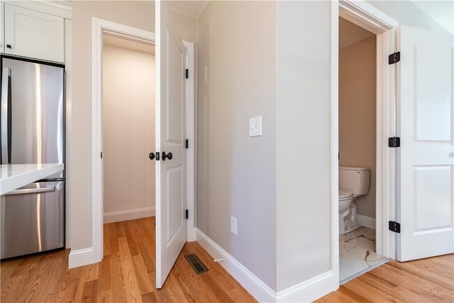 Building Photo - 83 Cadora Ave