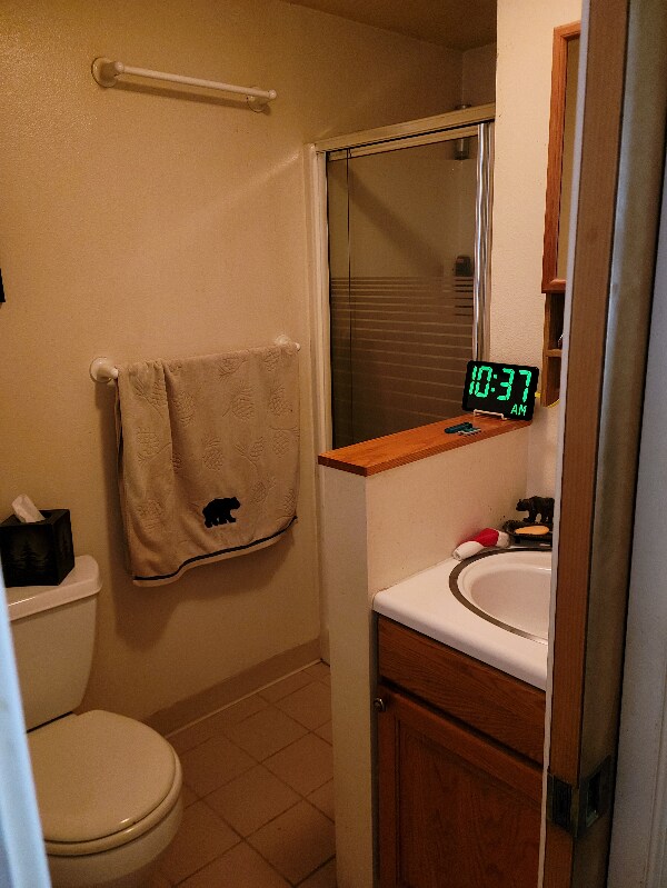 Building Photo - 26 E Marilyn Ave