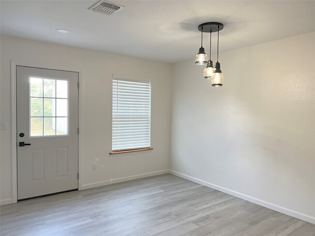 Building Photo - 1948 FM 1163 Rd