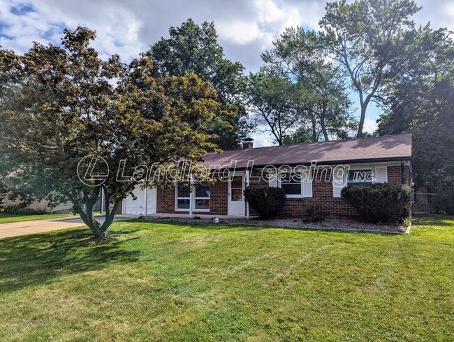 Primary Photo - Charming 3 Bedroom Brick Ranch in Vermilion