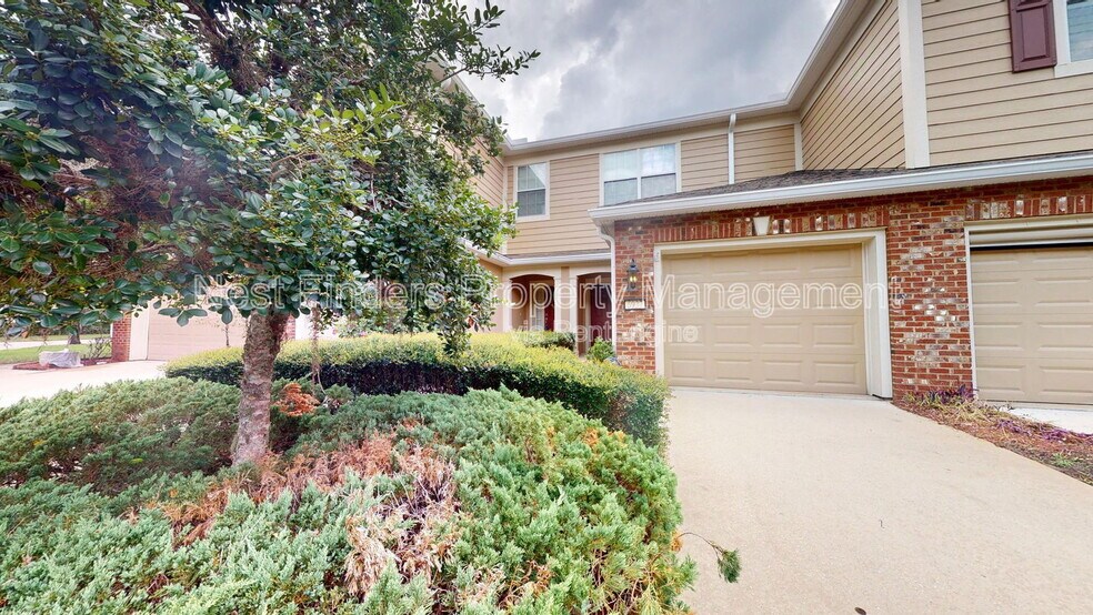 Building Photo - 6937 Woody Vine Dr