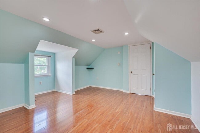 Building Photo - 111 Sonora Ave