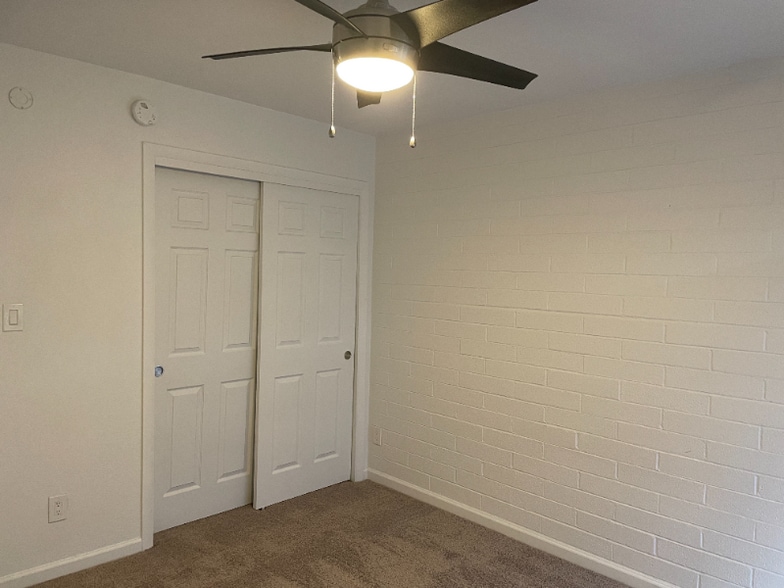 Building Photo - 1815 W Tuckey Ln