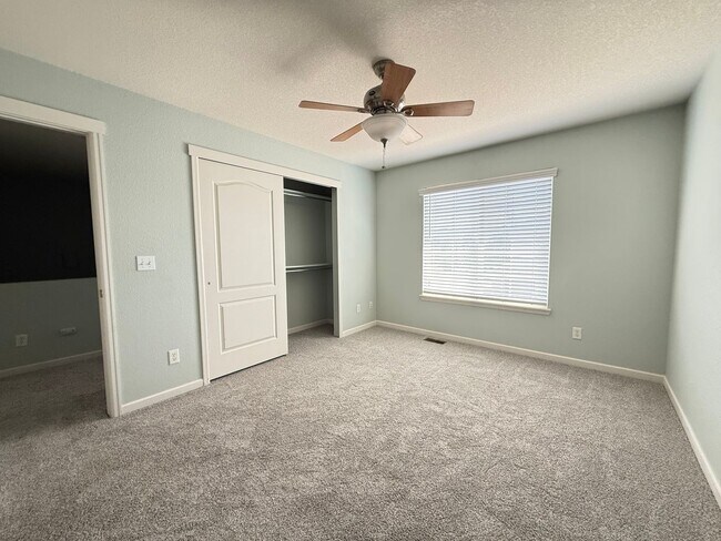 Building Photo - 5534 Timeless View