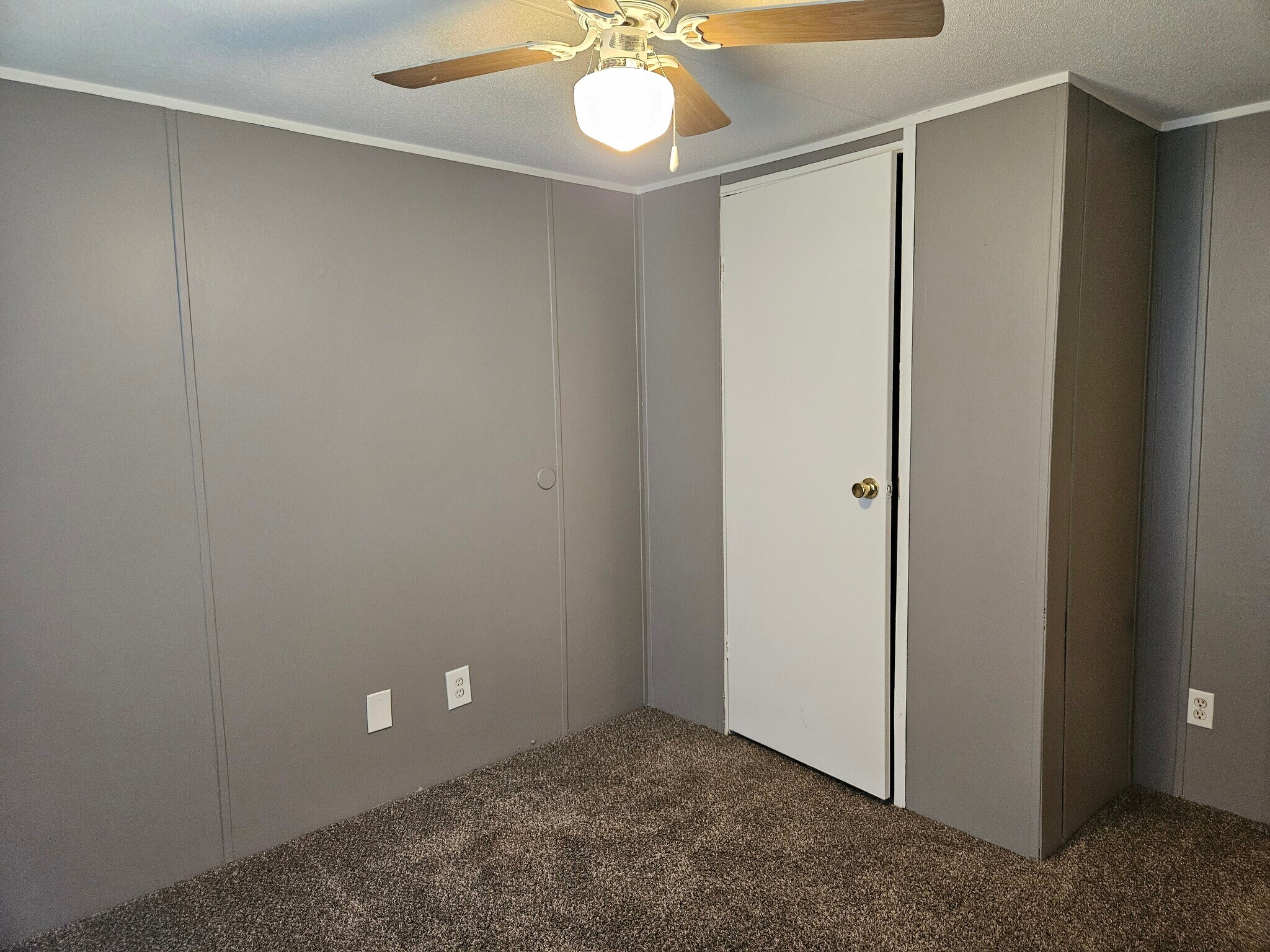 Building Photo - 166 Lynnwood Cir
