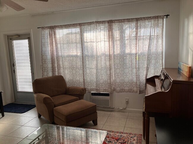 Building Photo - 130 Northampton G