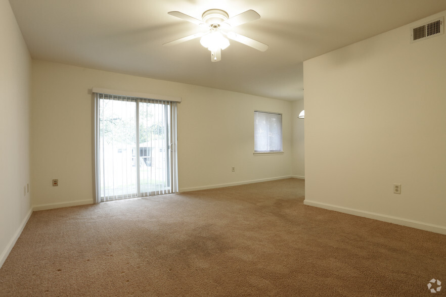 Interior Photo - Chateau Terrace Apartments