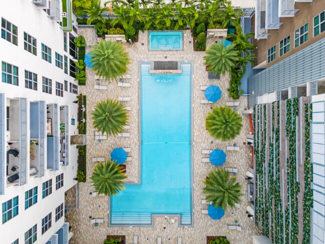 Building Photo - 2701 Biscayne Blvd