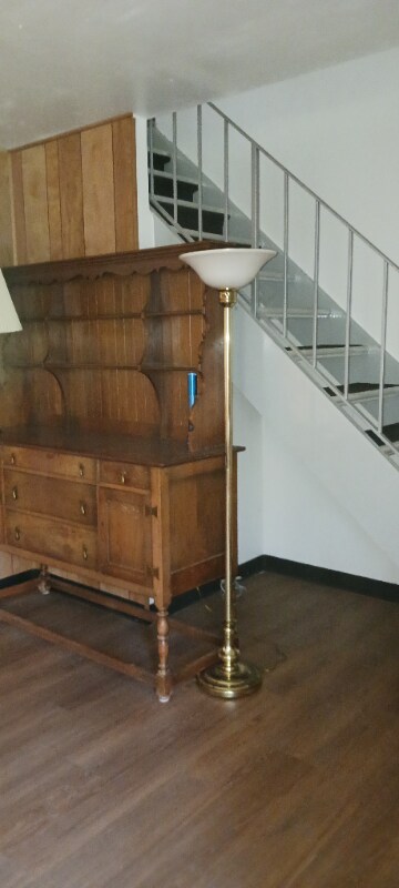 Building Photo - 8708 Woodman Way