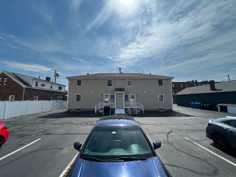 Building Photo - 14 Cutter St