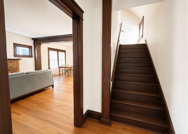 Building Photo - 99 Custer St