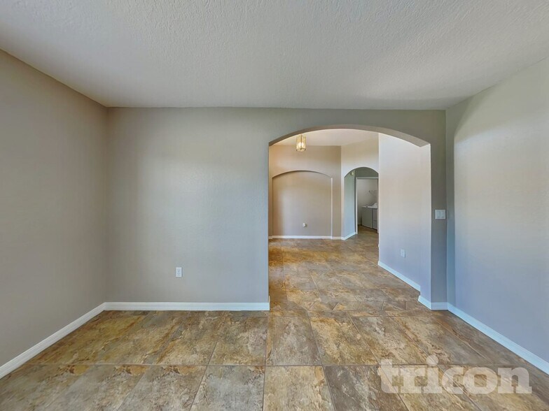 Building Photo - 569 Cody Caleb Dr