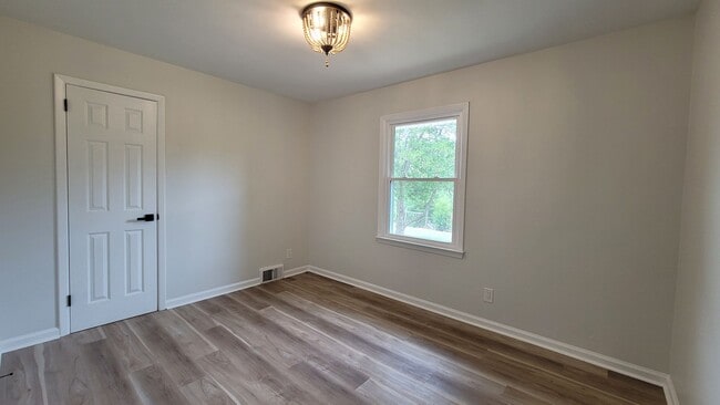 Building Photo - 4961 US-220