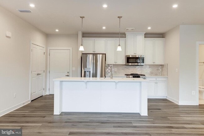 Building Photo - 46270 Mount Allen Ter
